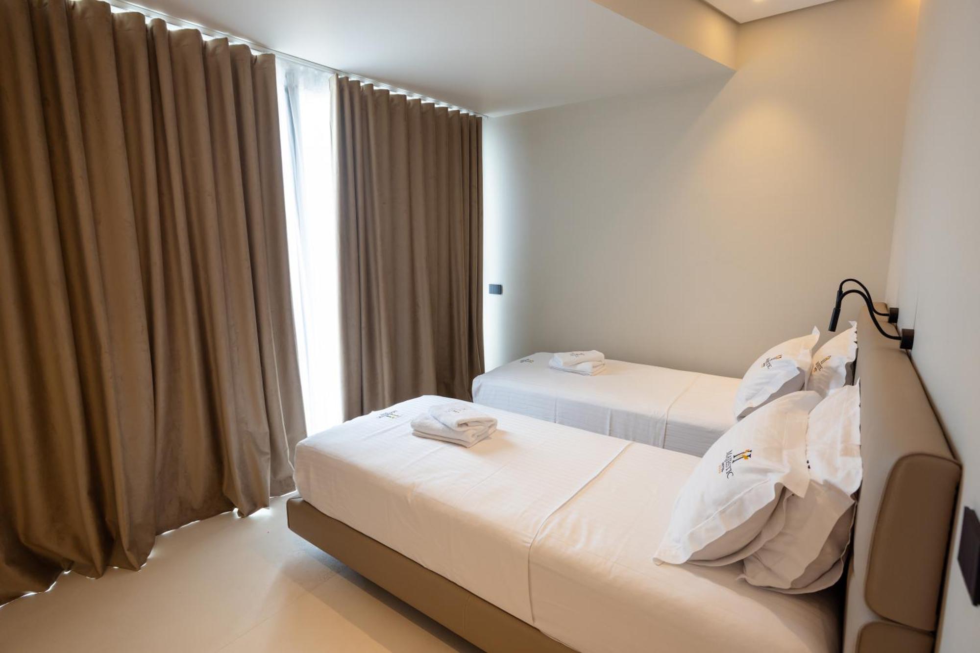 Hotel Majestic Радима Экстерьер фото