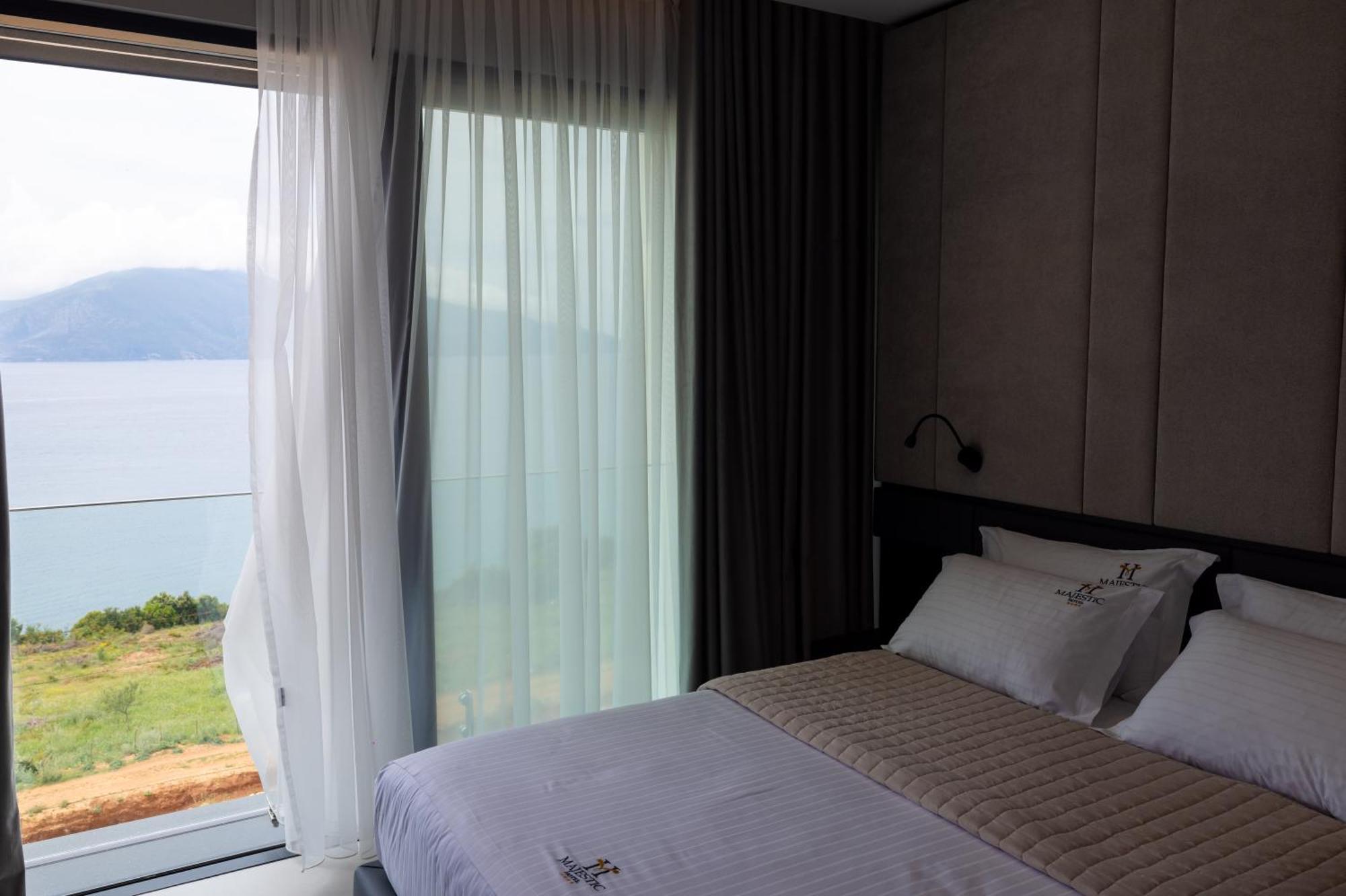 Hotel Majestic Радима Экстерьер фото