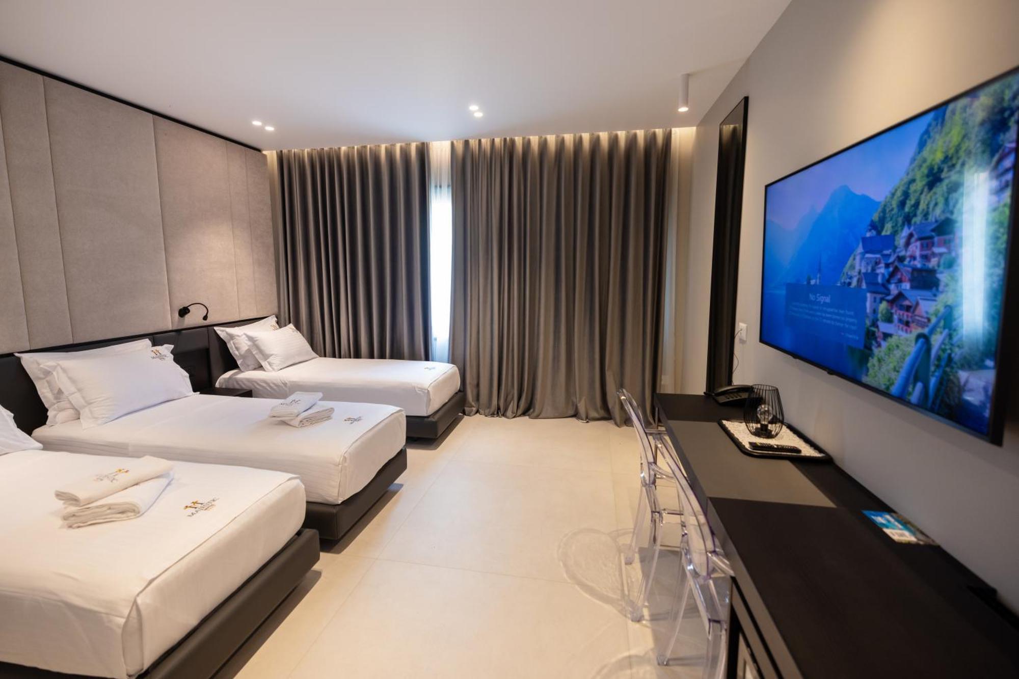 Hotel Majestic Радима Экстерьер фото
