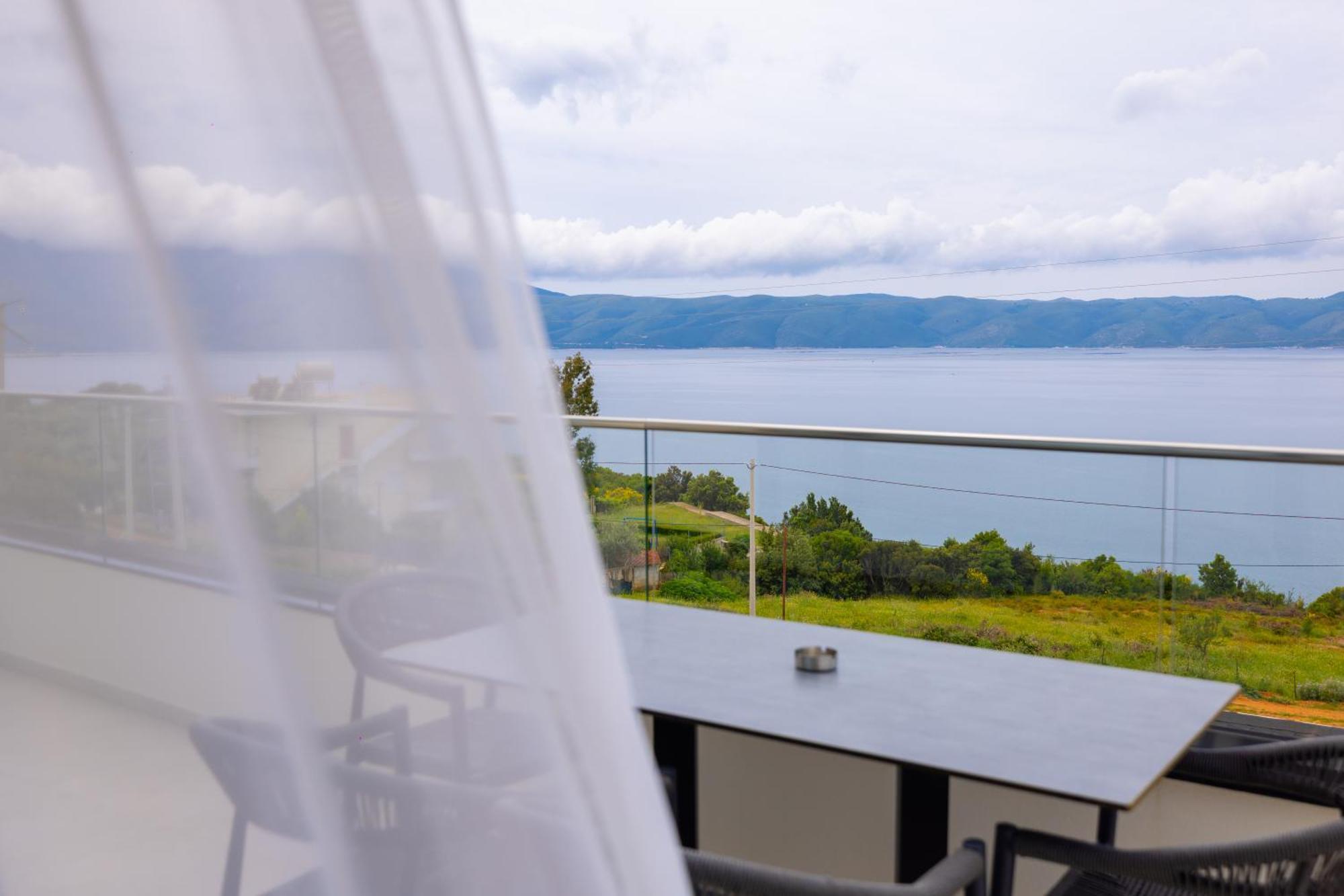 Hotel Majestic Радима Экстерьер фото